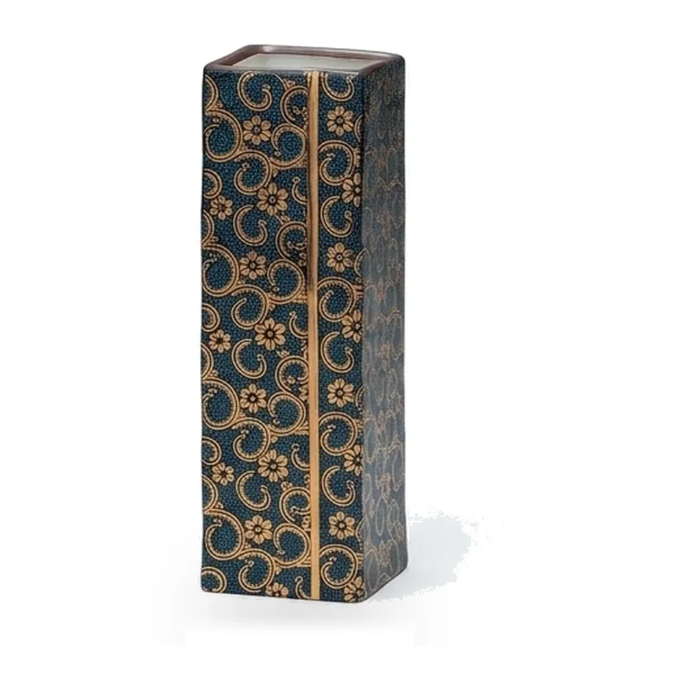 6호 화병 · 푸른 점무늬 · 한 변 6cm