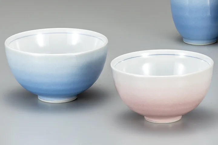 구타니야키 부부 한 세트 · 유약 채색 · 4점 · 지름 10.9cm 다른 각도 3
