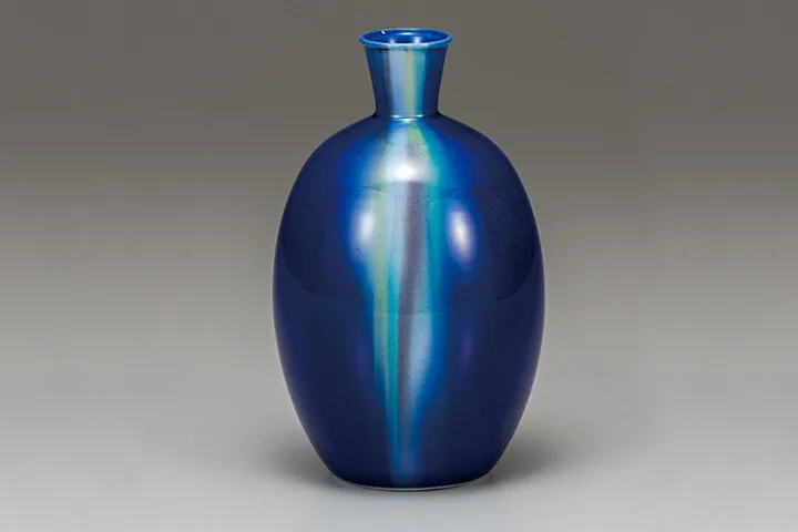 구타니야키 7호 화병 · 유약 채색 · 지름 12.8cm 정면