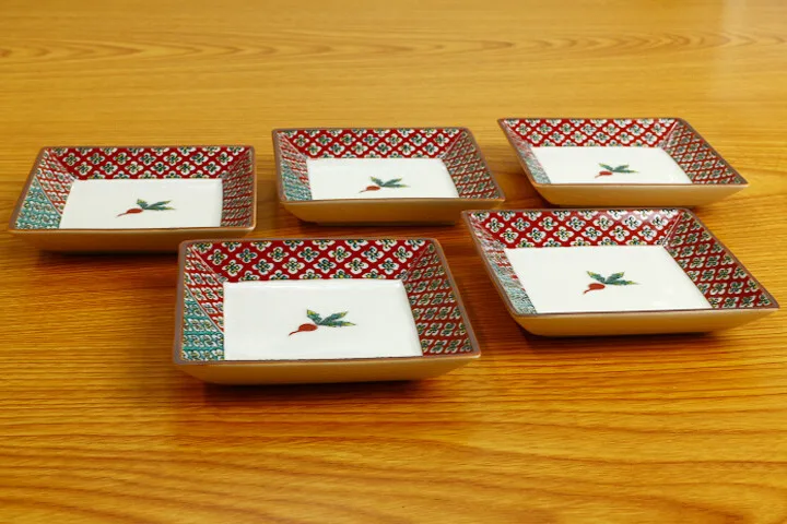 구타니야키 3호 접시 · 붉은 순무 · 5점 · 지름 9.2cm 다른 각도 3