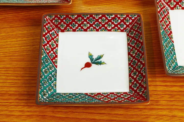 구타니야키 3호 접시 · 붉은 순무 · 5점 · 지름 9.2cm 다른 각도 7